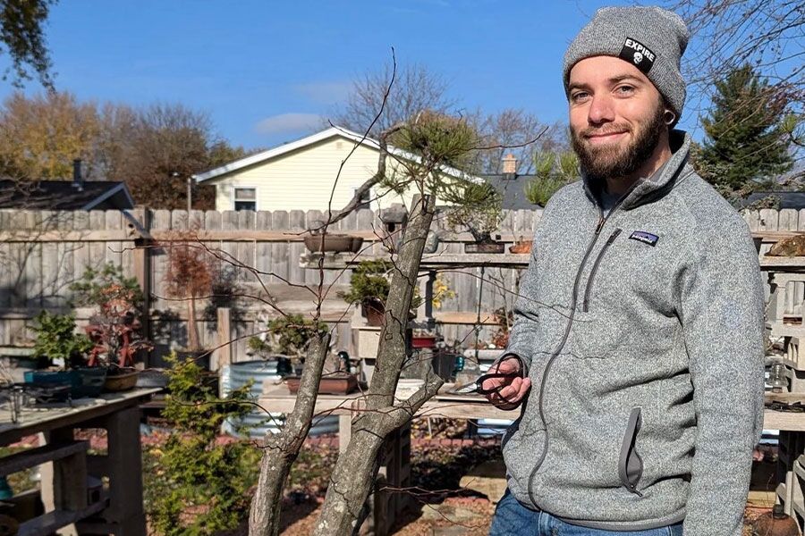 horticulture happy hour ep4 miles demystifying bonsai ftimg We sit down with Miles Minter to focus on a different type of horticultural practice, Bonsai. Any woody plant can be used for bonsai, including native...